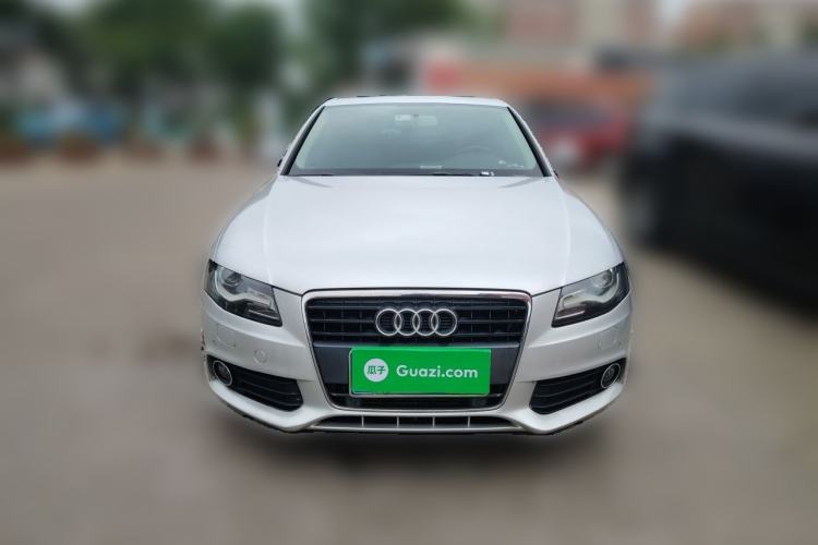Used Audi A4L 2012 2.0 TFSI automatic Comfort trim level Front