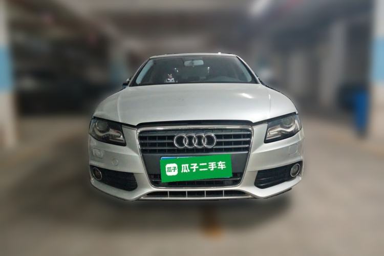 Used Audi A4L 2012 2.0 TFSI automatic Comfort trim level Front