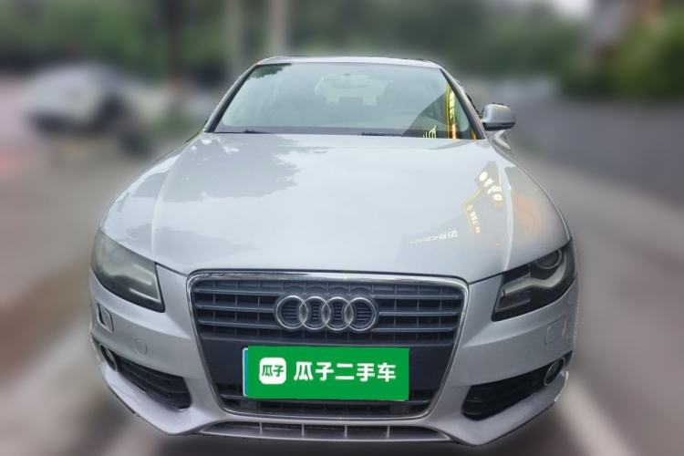 Used Audi A4L 2012 2.0 TFSI automatic Comfort trim level Front
