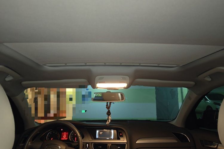Used Audi A4L 2012 2.0 TFSI automatic standard version Headliner
