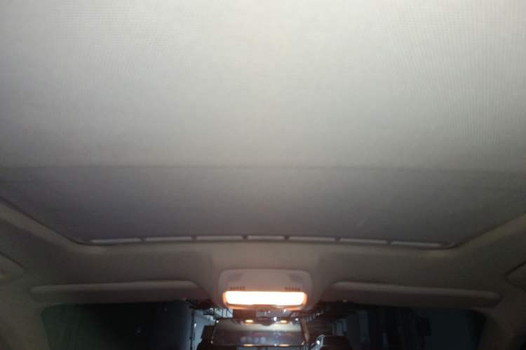 Used Audi A4L 2012 2.0 TFSI automatic standard version Headliner