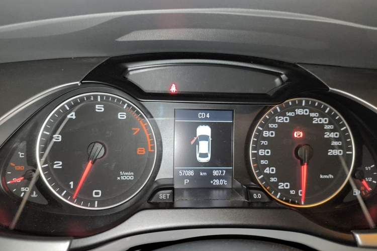 Used Audi A4L 2012 2.0 TFSI Automatic Technology Model Instrument Cluster