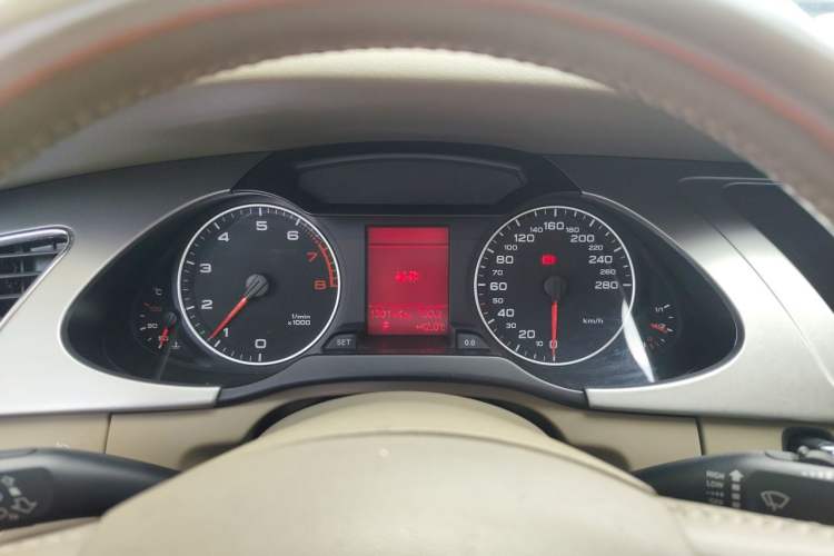 Used Audi A4L 2012 1.8 TFSI Automatic Comfort Model Instrument Cluster