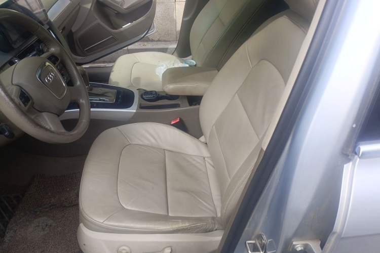 Used Audi A4L 2012 2.0 TFSI automatic standard version Left Front Seat