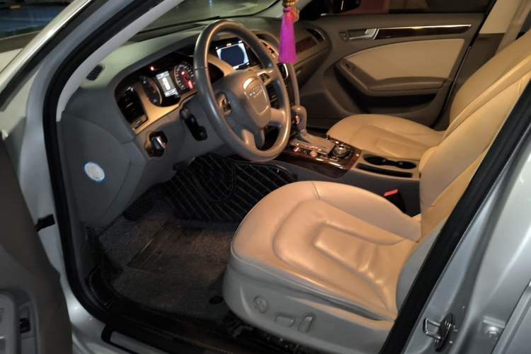 Used Audi A4L 2012 2.0 TFSI Automatic Technology Model Left Front Seat