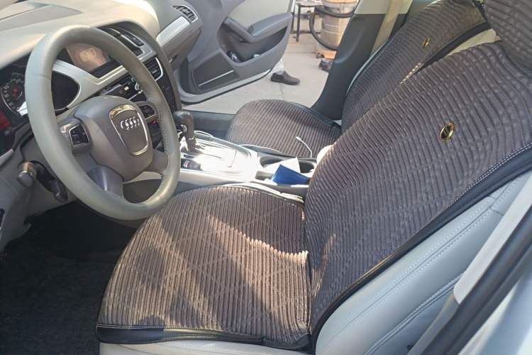 Used Audi A4L 2012 2.0 TFSI automatic standard version Left Front Seat
