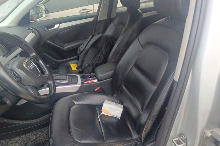 Used Audi A4L 2012 2.0 TFSI automatic standard version Left Front Seat