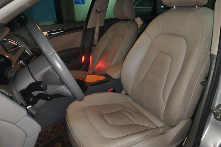 Used Audi A4L 2012 2.0 TFSI automatic Comfort trim level Left Front Seat