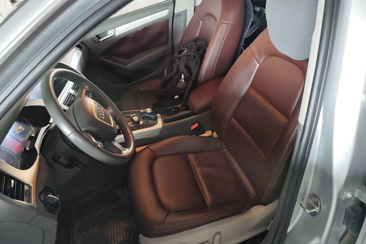 Used Audi A4L 2012 2.0 TFSI automatic sporty version Left Front Seat