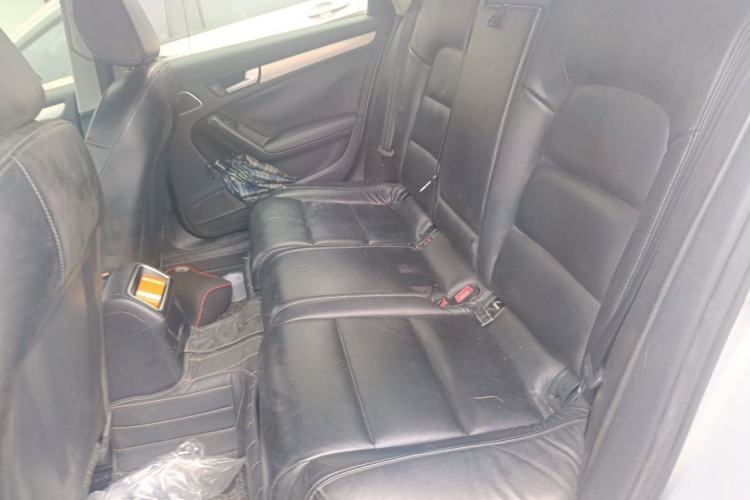 Used Audi A4L 2012 2.0 TFSI automatic standard version Left Rear Seat