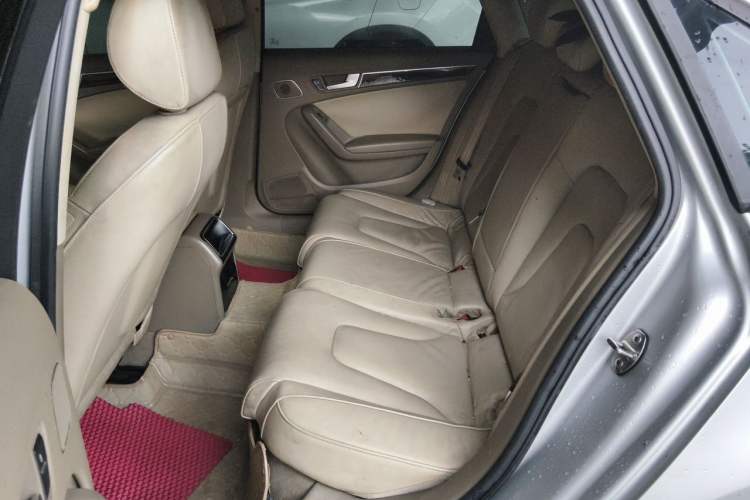 Used Audi A4L 2012 2.0 TFSI automatic Comfort trim level Left Rear Seat