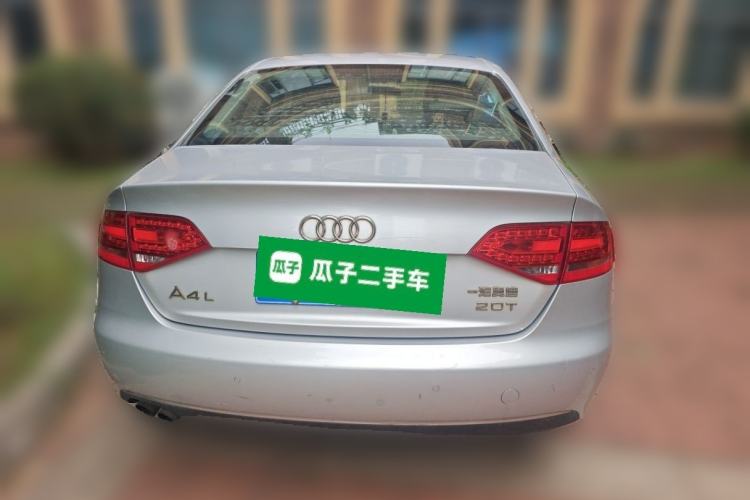 Used Audi A4L 2012 2.0 TFSI automatic Comfort trim level Rear