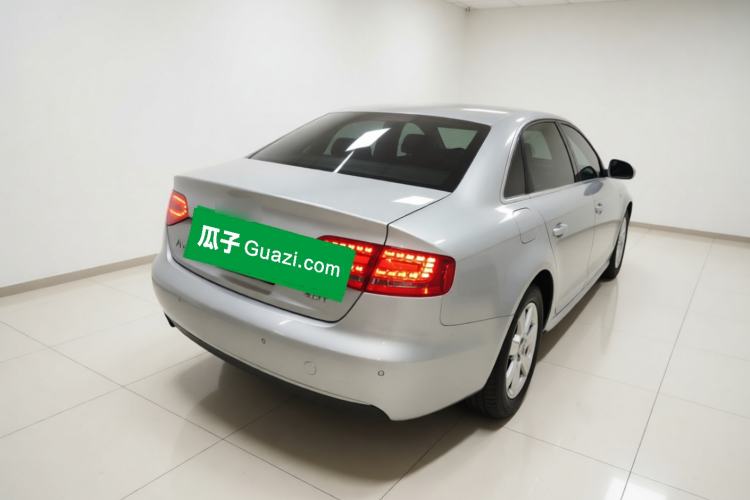 Used Audi A4L 2012 2.0 TFSI automatic standard version Rear Right 45 Deg