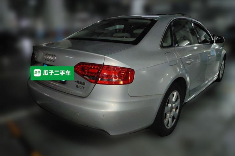 Used Audi A4L 2012 2.0 TFSI automatic Comfort trim level Rear Right 45 Deg