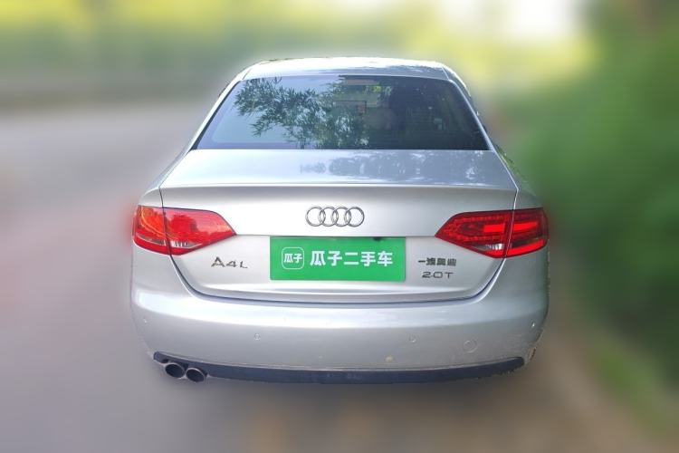 Used Audi A4L 2012 2.0 TFSI automatic standard version Rear