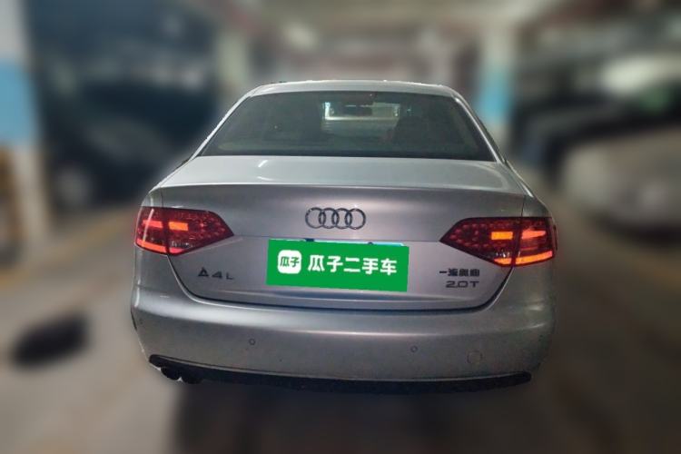 Used Audi A4L 2012 2.0 TFSI automatic Comfort trim level Rear