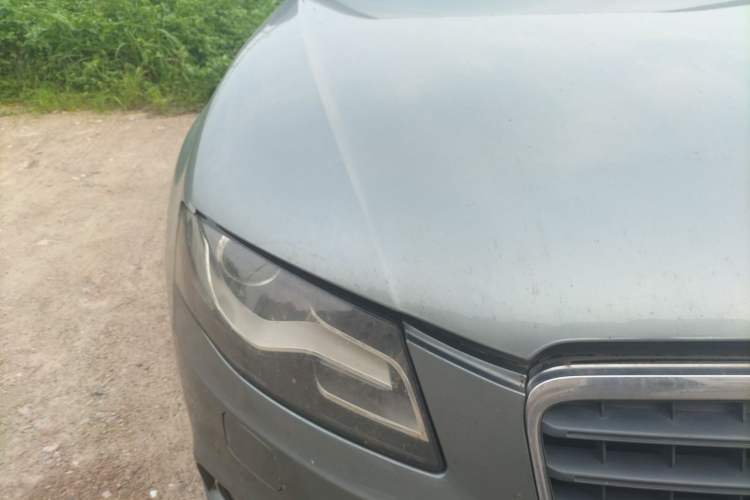 Used Audi A4L 2012 2.0 TFSI automatic Comfort trim level Right Front Headlight