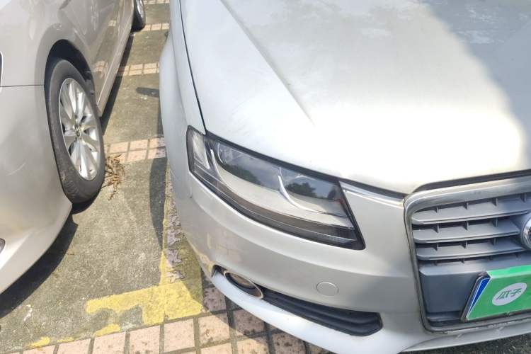 Used Audi A4L 2012 1.8 TFSI Automatic Comfort Model Right Front Headlight