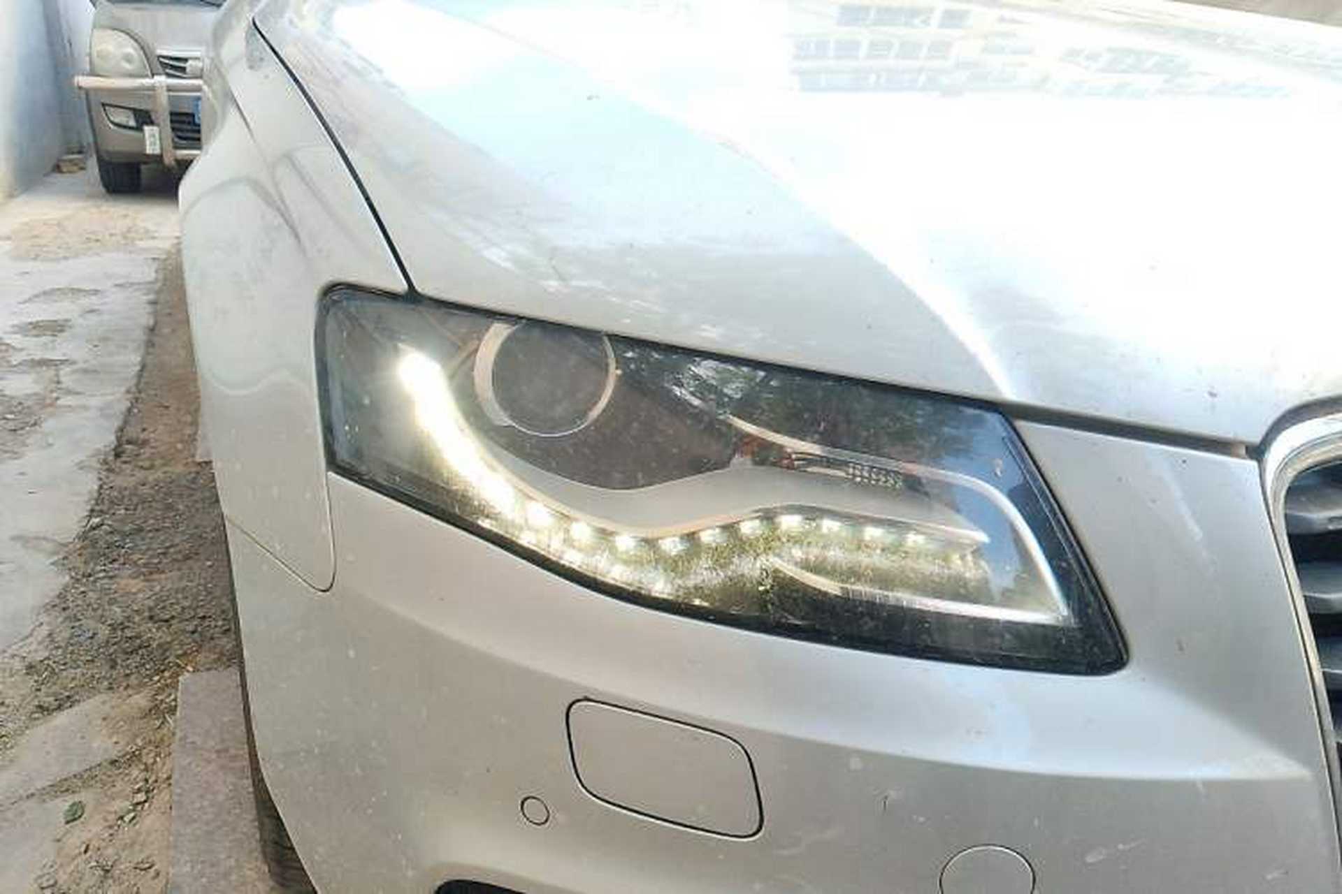 Used Audi A4L 2012 2.0 TFSI automatic luxury version Right Front Headlight