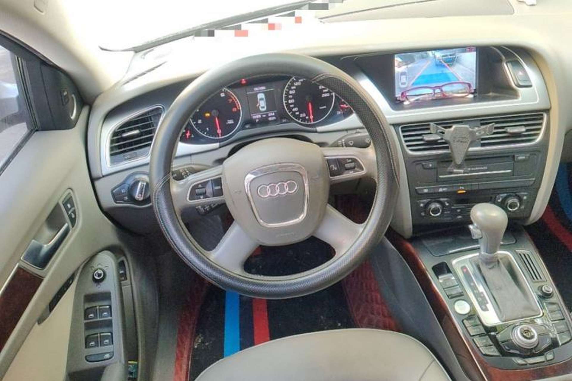 Used Audi A4L 2012 2.0 TFSI automatic luxury version Steering Wheel