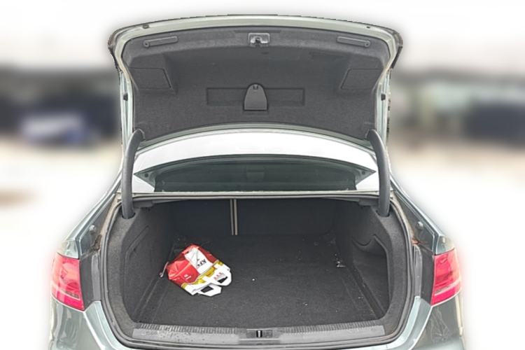 Used Audi A4L 2012 1.8 TFSI Automatic Comfort Model Trunk