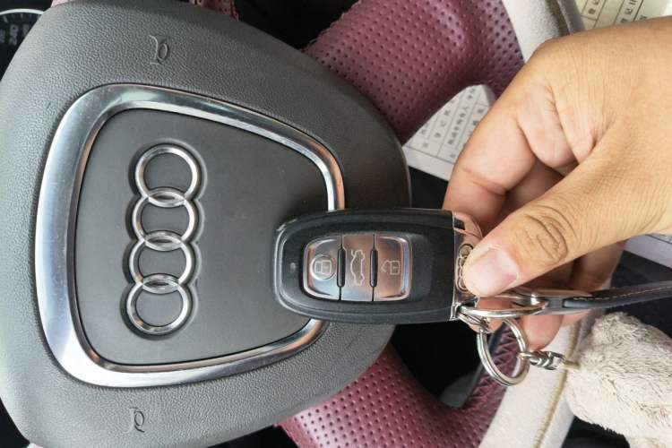 Used Audi A4L 2012 2.0 TFSI Automatic Technology Model Vehicle Key
