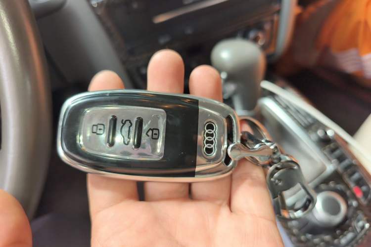 Used Audi A4L 2012 2.0 TFSI Automatic Technology Model Vehicle Key