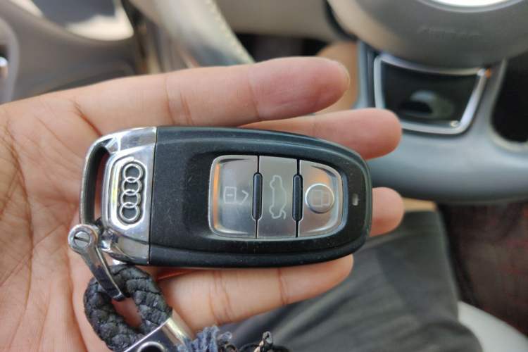 Used Audi A4L 2012 2.0 TFSI Automatic Technology Model Vehicle Key