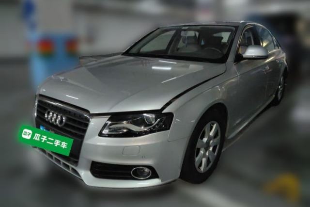 Used Audi A4L 2012 2.0 TFSI automatic Comfort trim level