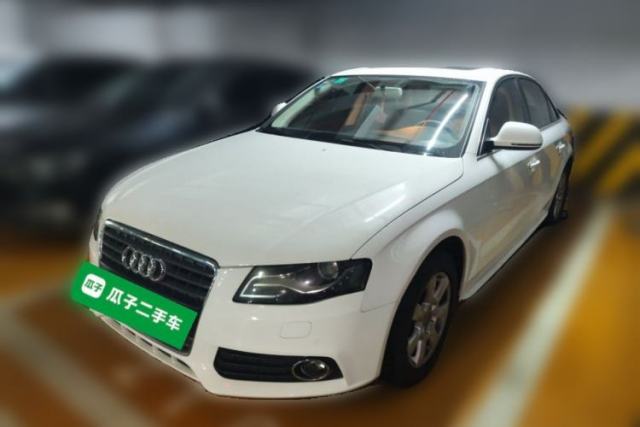 Used Audi A4L 2012 2.0 TFSI automatic Comfort trim level