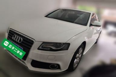 Used Audi A4L 2012 2.0 TFSI automatic Comfort trim level