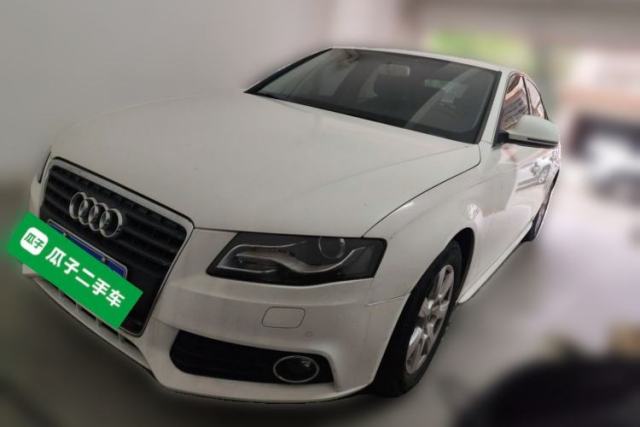 Used Audi A4L 2012 2.0 TFSI automatic Comfort trim level