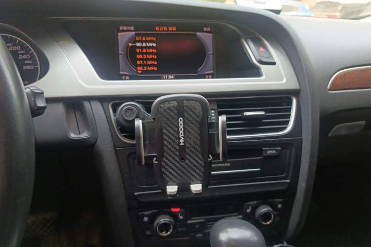 Used Audi A4L 2012 2.0 TFSI Automatic Technology Model Audio And AC Panel