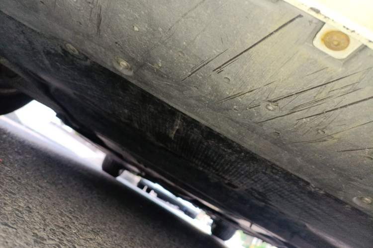 Used Audi A4L 2012 2.0 TFSI automatic standard version Chassis Front