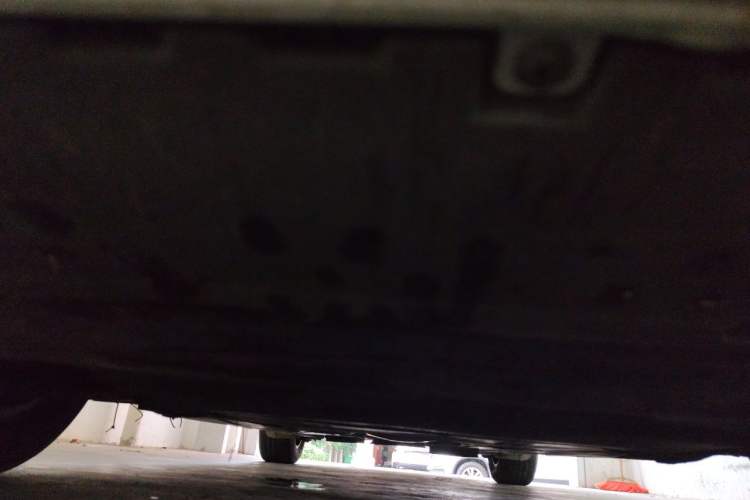 Used Audi A4L 2012 2.0 TFSI automatic Comfort trim level Chassis Front