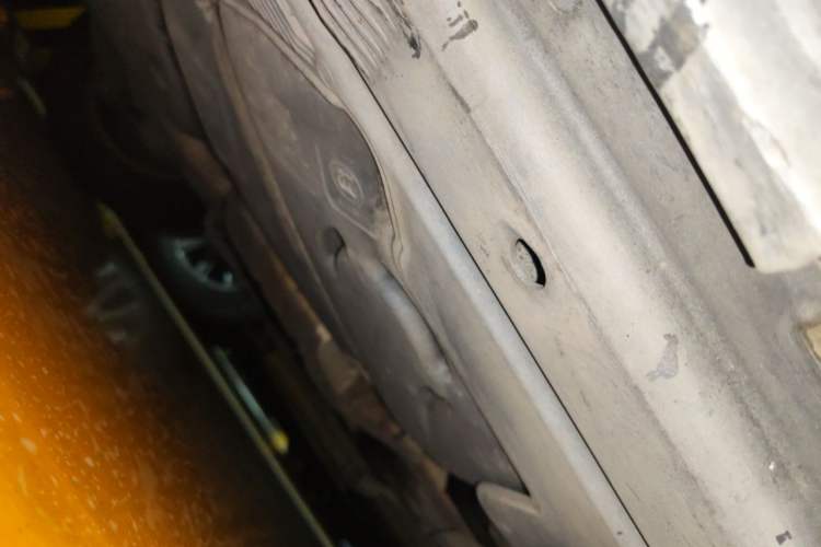 Used Audi A4L 2012 2.0 TFSI automatic Comfort trim level Chassis Front Left