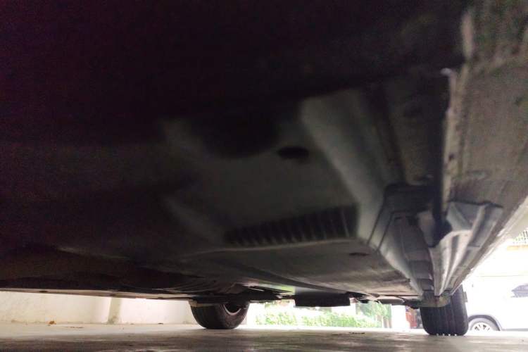 Used Audi A4L 2012 2.0 TFSI automatic Comfort trim level Chassis Front Left