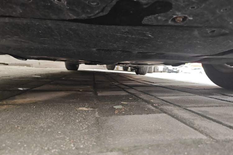 Used Audi A4L 2012 2.0 TFSI automatic standard version Chassis Front