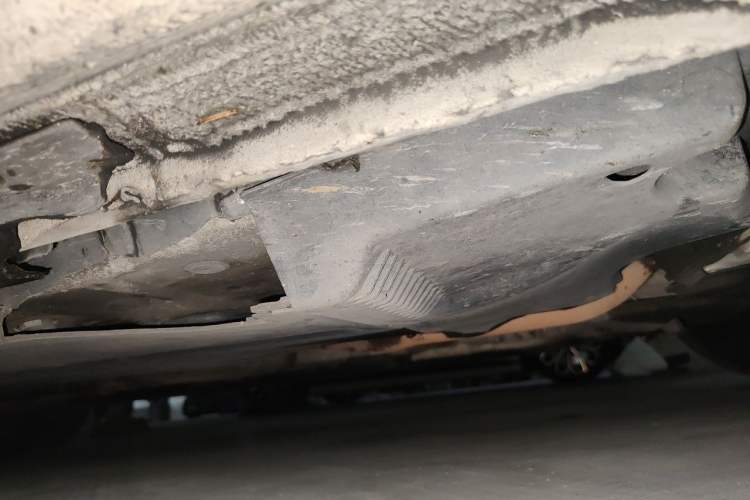 Used Audi A4L 2012 2.0 TFSI automatic Comfort trim level Chassis Front Right