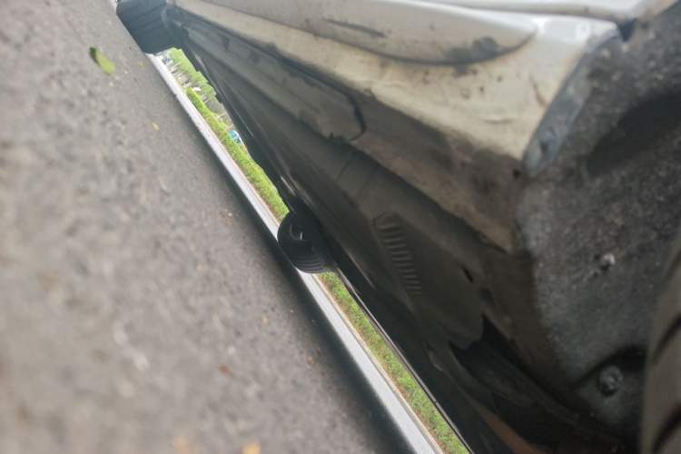 Used Audi A4L 2012 1.8 TFSI Automatic Comfort Model Chassis Front Right