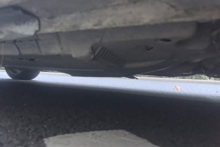 Used Audi A4L 2012 2.0 TFSI automatic Comfort trim level Chassis Front Right