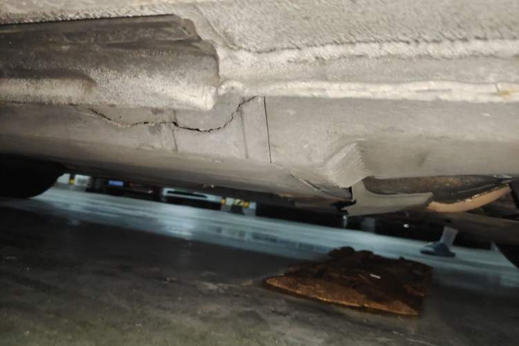 Used Audi A4L 2012 2.0 TFSI automatic standard version Chassis Front Right