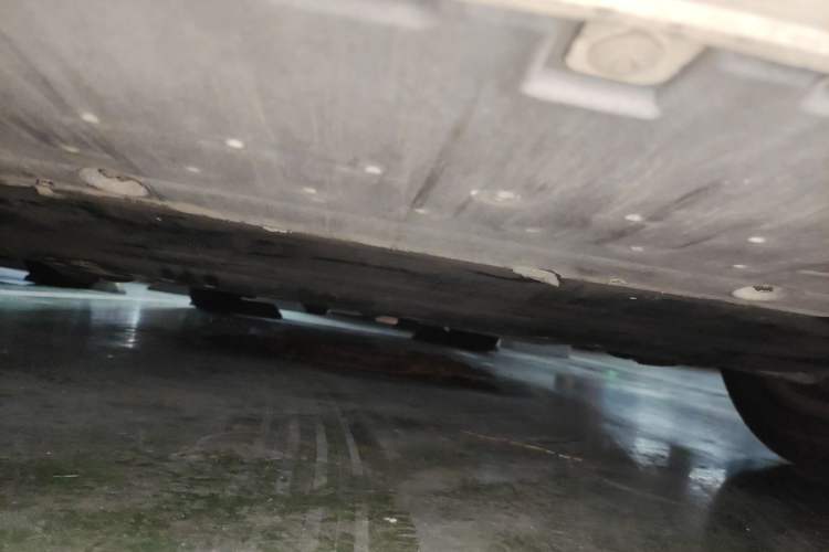 Used Audi A4L 2012 2.0 TFSI automatic standard version Chassis Front