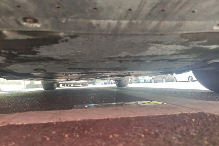 Used Audi A4L 2012 2.0 TFSI automatic Comfort trim level Chassis Front