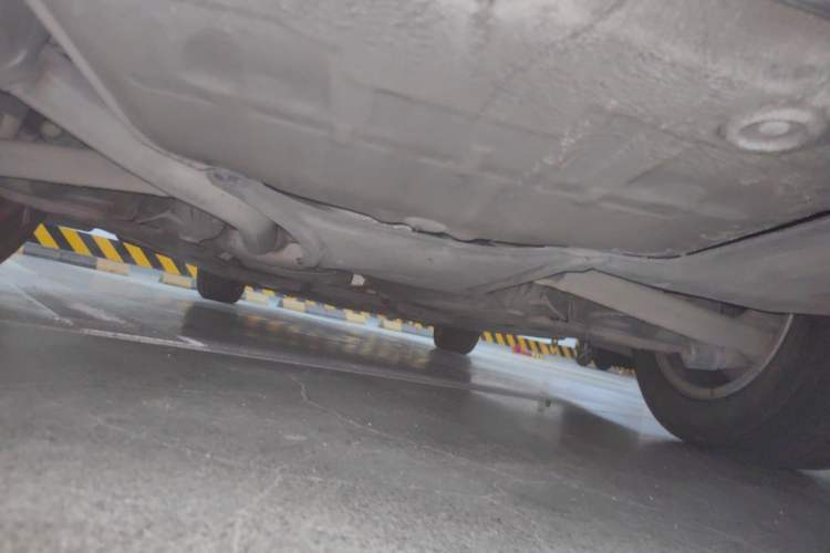 Used Audi A4L 2012 2.0 TFSI automatic Comfort trim level Chassis Rear