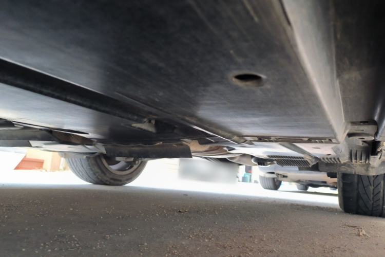 Used Audi A4L 2012 2.0 TFSI automatic Comfort trim level Chassis Rear Left