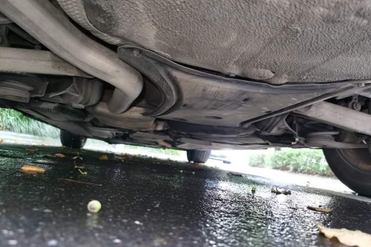 Used Audi A4L 2012 2.0 TFSI automatic standard version Chassis Rear