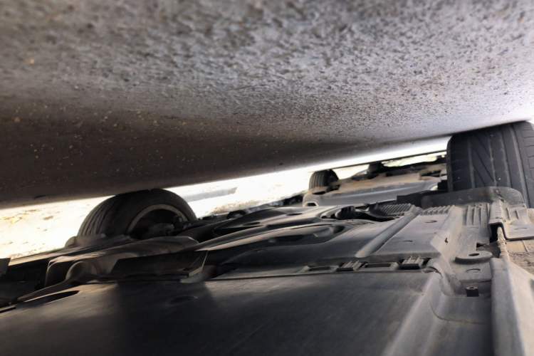 Used Audi A4L 2012 2.0 TFSI automatic Comfort trim level Chassis Rear Right