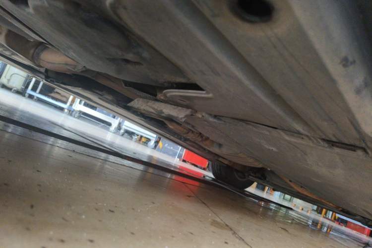 Used Audi A4L 2012 2.0 TFSI automatic standard version Chassis Rear Right