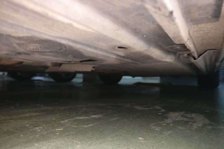 Used Audi A4L 2012 2.0 TFSI automatic Comfort trim level Chassis Rear Right